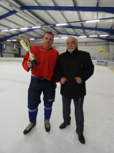 Novoročný turnaj o pohár starostu obce p.M.Rečku v ľadovom hokeji..